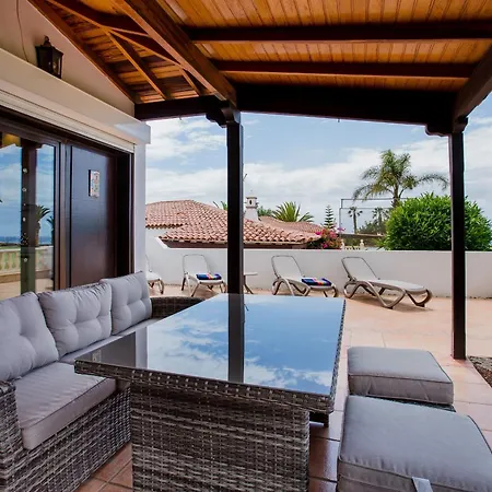Palm Villa *